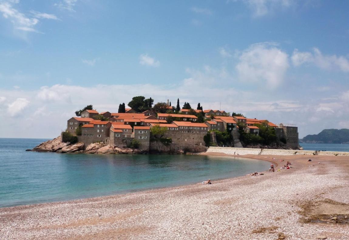 Lovely Apartment Ilha Sveti Stefan Exterior foto
